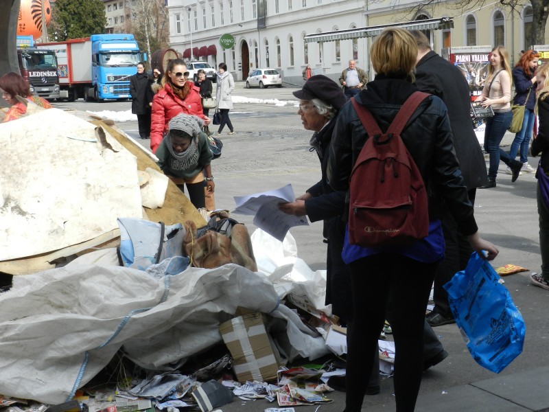Flesh mob z Ekologi brez meja - slika 1