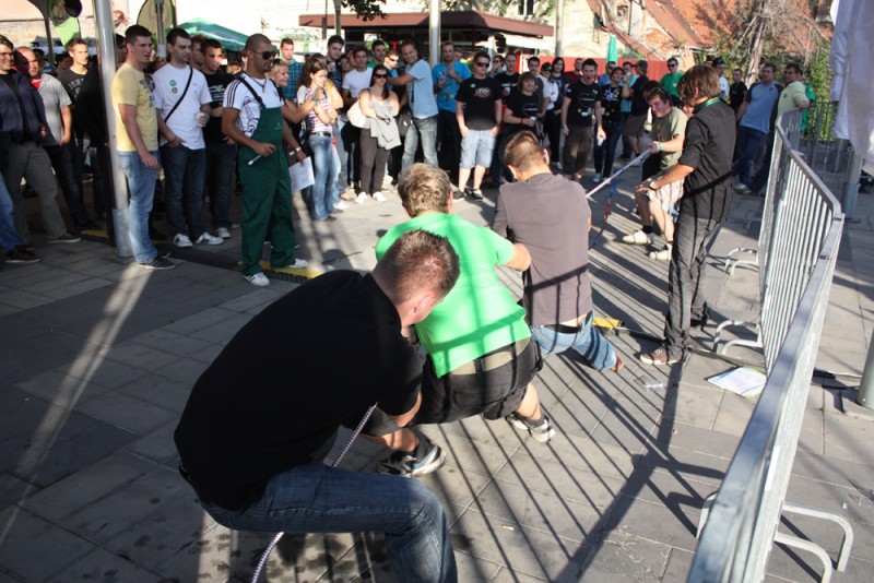 Sodelovanje s študenti na Škifovi tržnici v Mariboru - slika 4