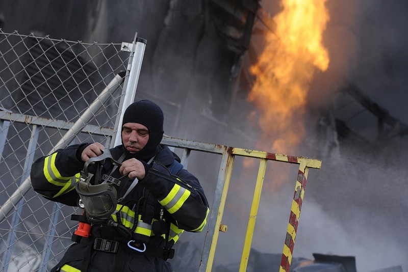Velik požar v Gorenje Surovini - slika 11