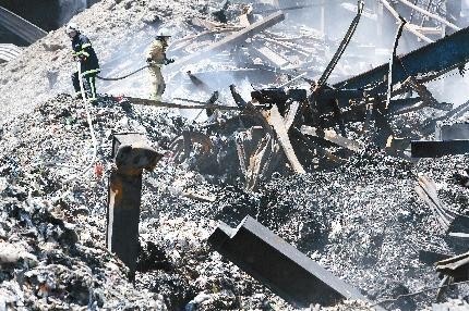 Velik požar v Gorenje Surovini - slika 6