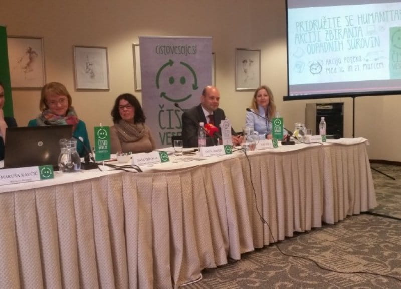 Izjava za javnost novinarske konference