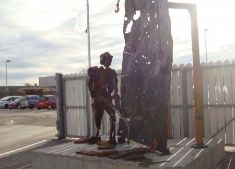 Odkritje skulpture Roberta Juraka