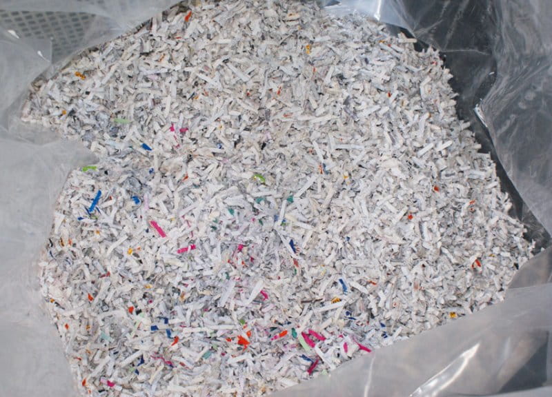 Uničevanje zaupne dokumentacije in komisijsko uničevanje blaga